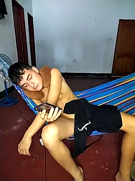 attractive-sexx live sex cam