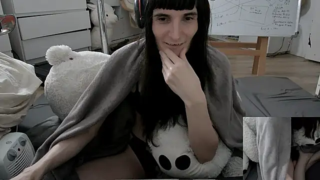 CeriseLapine live sex cam