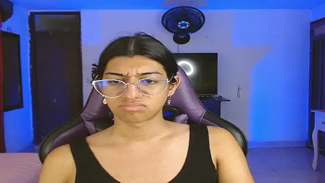 engielphoenis14 live sex cam