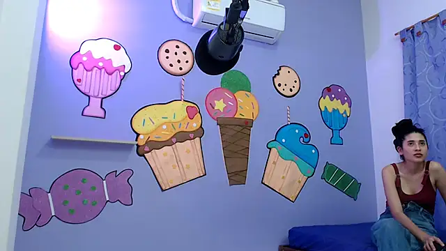 skinnykalitzo18's cam snapshot