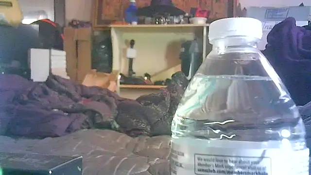 ON3YOULLN3VER_FIR3's cam snapshot