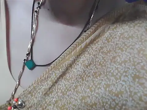 sunitha-3 live sex cam