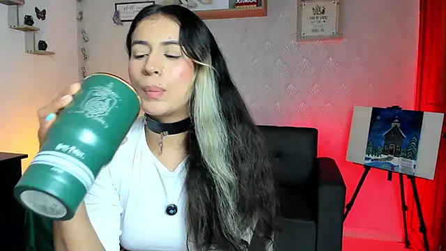 Alaia_Love77's cam snapshot