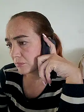 abril15-'s cam snapshot