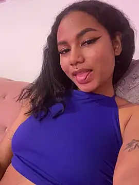 Tatianapink18's cam snapshot