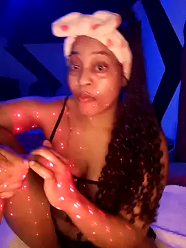 CHLOMA's cam snapshot