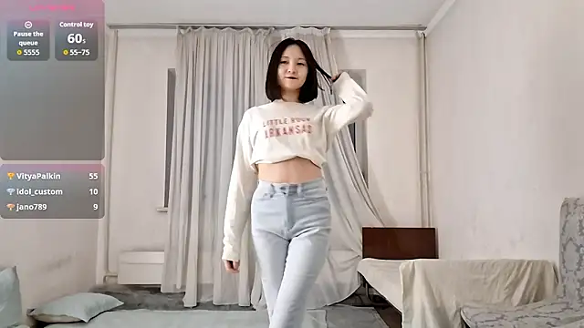 Lyndasilk live sex cam