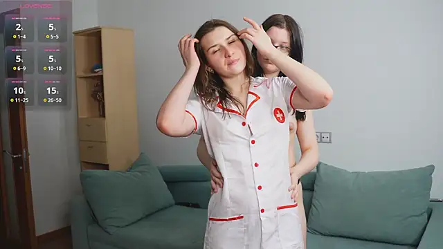 LaquandaGuerino live sex cam