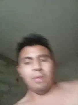 mikigamesH2 live sex cam