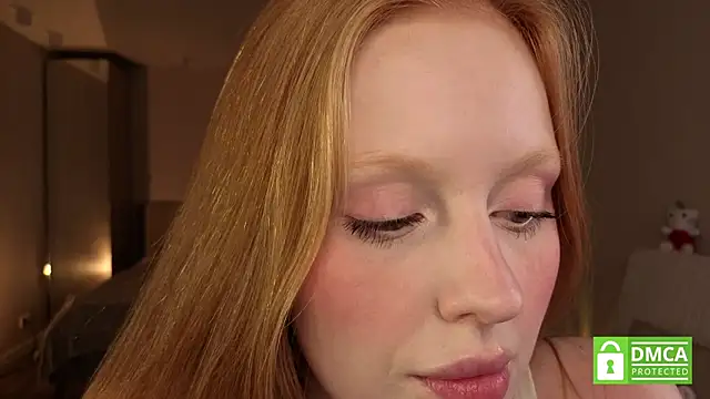 lulu_moonmoon's cam snapshot