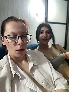 RussianGirls_'s cam snapshot