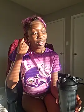 oliviaprettypussy's cam snapshot