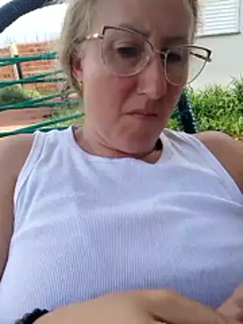 MILEIDE980 live sex cam