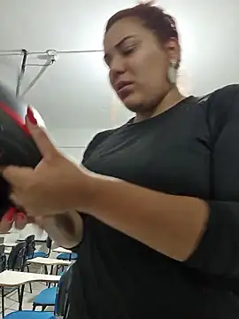 RuivaGiMisteriosa live sex cam