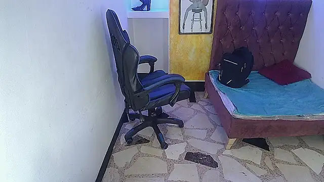 alison_moon7's cam snapshot