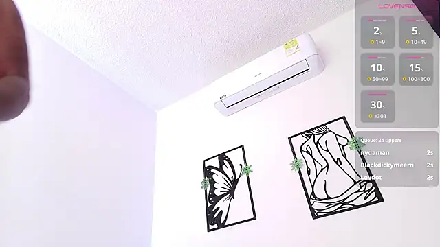 DARELYN_REED_'s cam snapshot