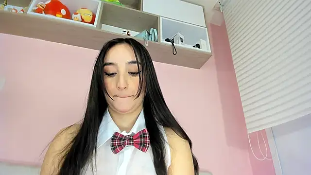 tinysara's cam snapshot