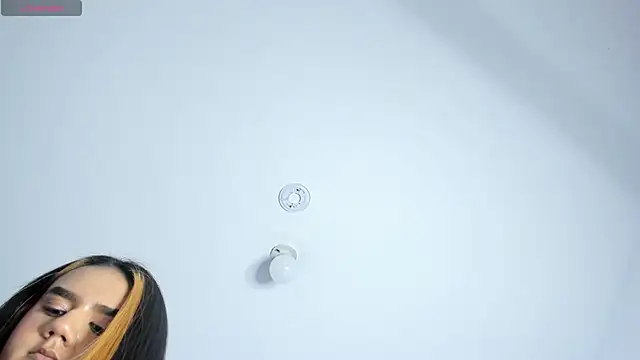 mara_winters_'s cam snapshot