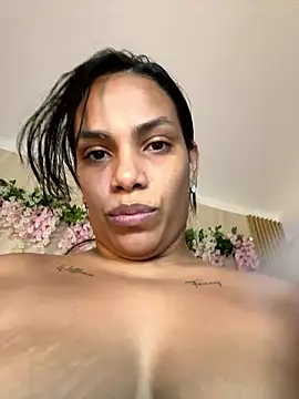 ArielleMillerr-'s cam snapshot