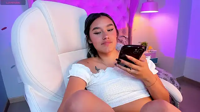 _Sophie__miller's cam snapshot