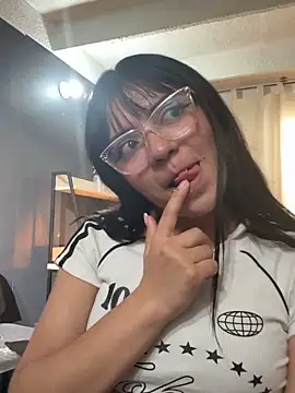 AngieRousse_'s cam snapshot