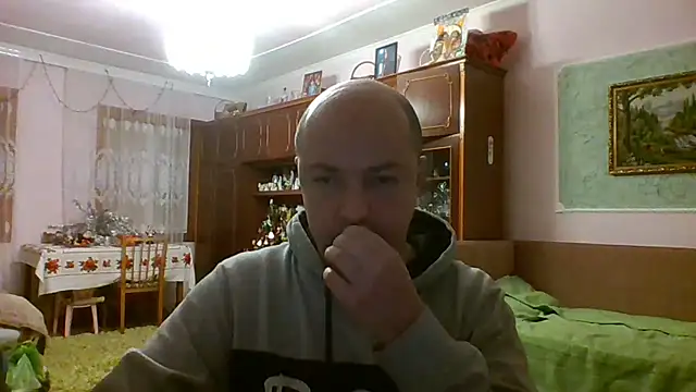 Luceriusbigass live sex cam