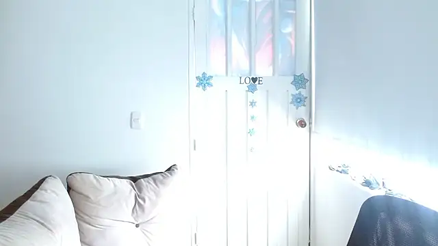 milfrousse's cam snapshot