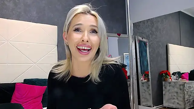 IssaSmith live sex cam