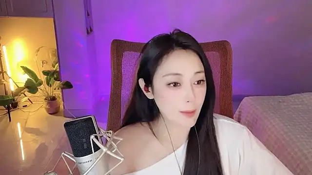 Daisy-77 live sex cam