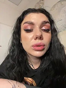 MaeveMoon's cam snapshot