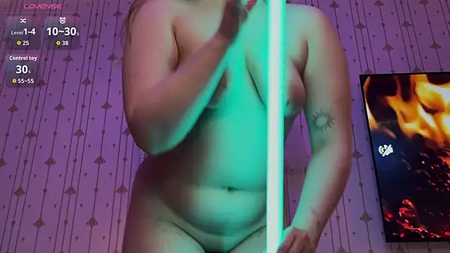 Estella_Elwood's cam snapshot