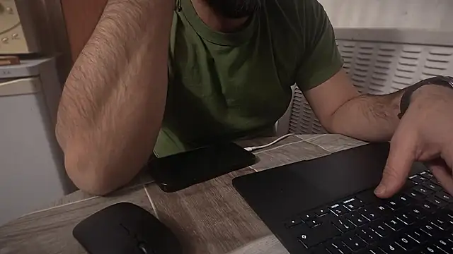 TARKAN1's cam snapshot