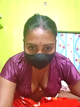 arushi_bb's cam snapshot