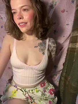 YourEnglishRose's cam snapshot