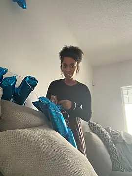 Your_Paris live sex cam