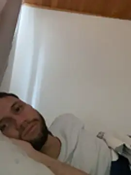 Michaell_Spinelly's cam snapshot