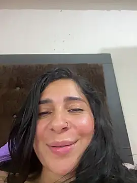 Meganmilk1 live sex cam