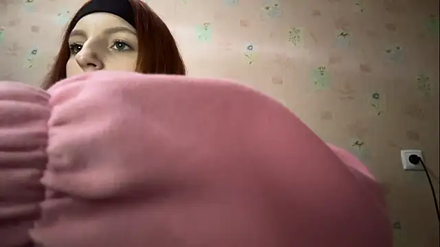 GlyndaNiksich's cam snapshot