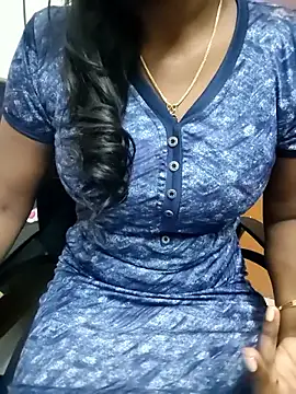 Tamilmallu-duskygirl03's cam snapshot