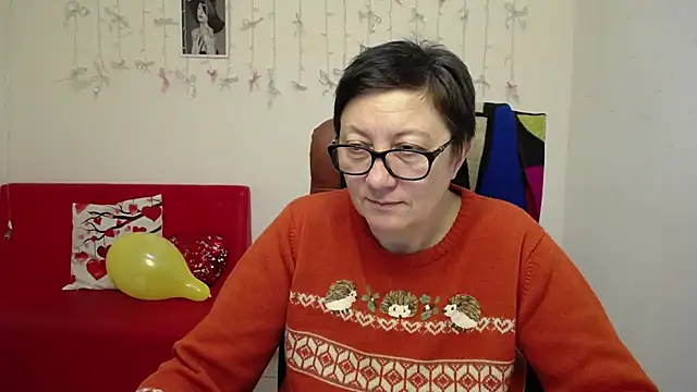 EmilyL0ve's cam snapshot