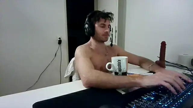 alpha-hunk's cam snapshot