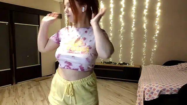 ShemikaCarvin's cam snapshot