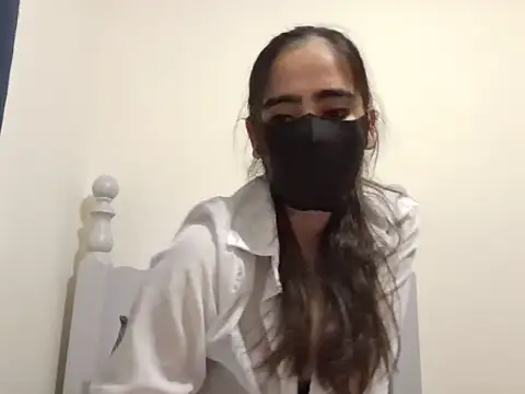 EchoicUlama live sex cam