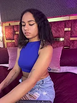 Tatianapink18's cam snapshot