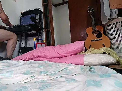 honey_ass25's cam snapshot