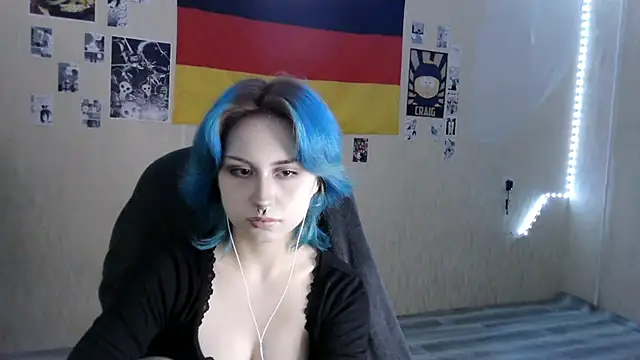 LeisaHopperstad's cam snapshot