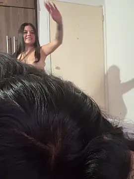 AngieRousse_'s cam snapshot