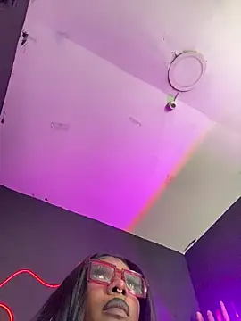 TIFFANYYSTAR's cam snapshot