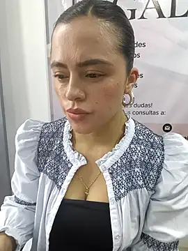 ALEJA__22's cam snapshot