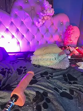Naugth_channel_ts live sex cam